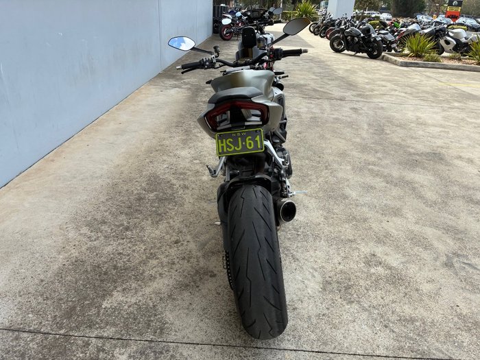 2023 DUCATI PANIGALE V2 Green