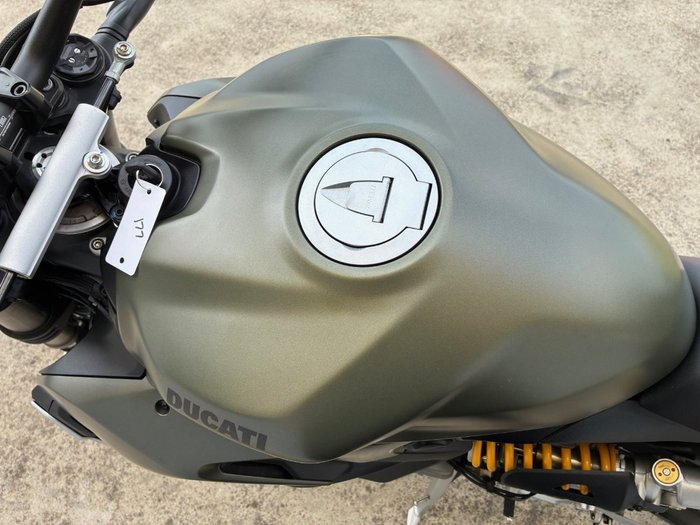 2023 DUCATI PANIGALE V2 Green