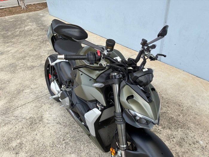 2023 DUCATI PANIGALE V2 Green