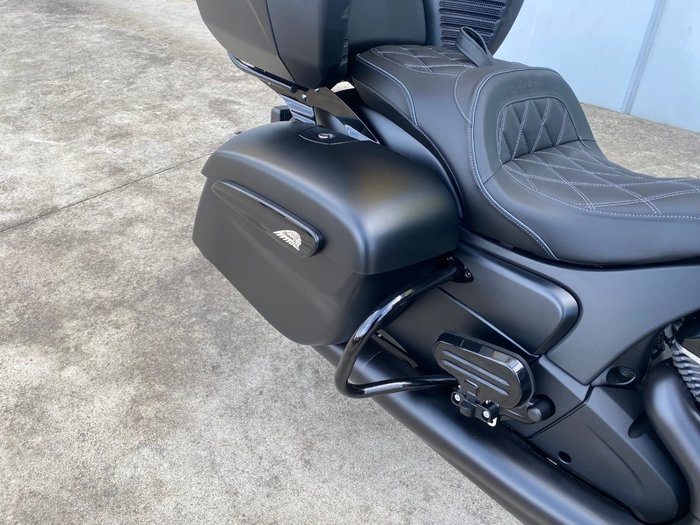 2025 Indian PURSUIT DARK HORSE 112 + RA Black