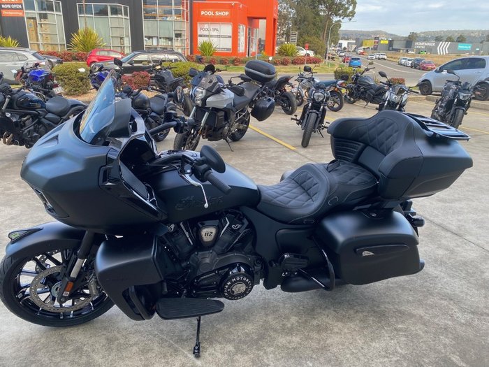 2025 Indian PURSUIT DARK HORSE 112 + RA Black