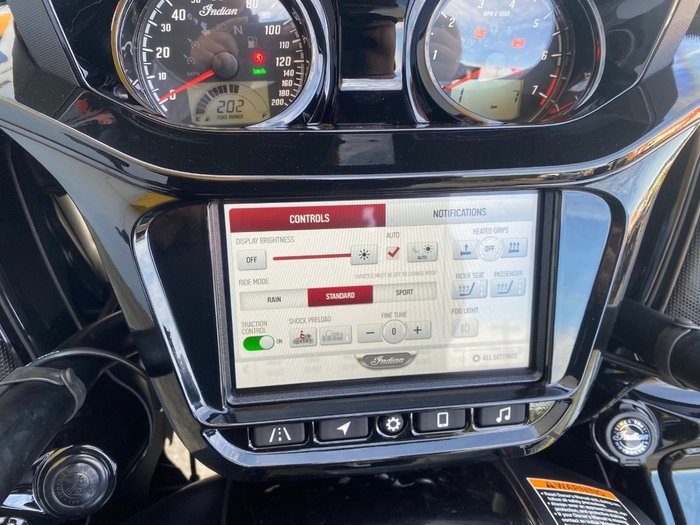 2025 Indian PURSUIT DARK HORSE 112 + RA Black