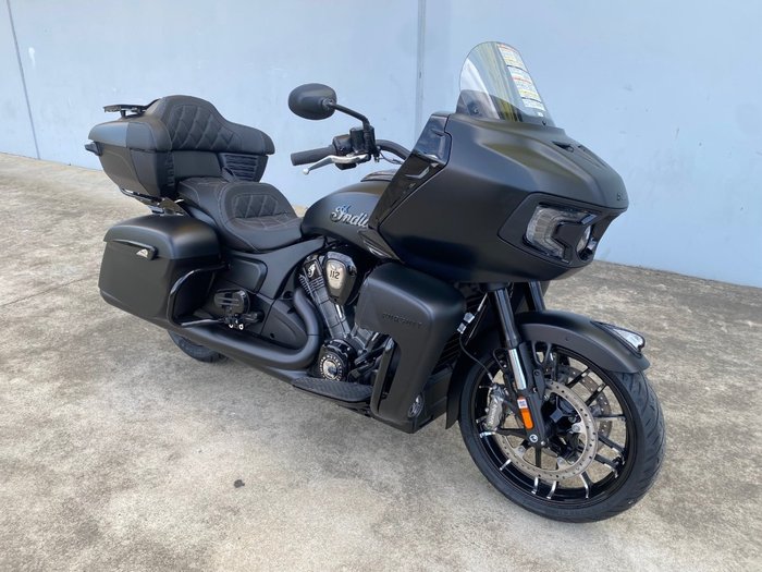 2025 Indian PURSUIT DARK HORSE 112 + RA Black