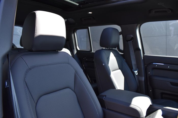 2025 Land Rover Defender 110 D350 X-Dynamic SE L663 MY25.5 AWD Carpathian Grey