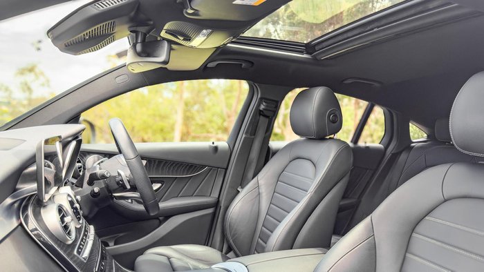 2019 Mercedes-Benz GLC-Class GLC300