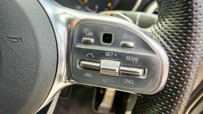 2019 Mercedes-Benz GLC-Class GLC300