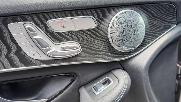 2019 Mercedes-Benz GLC-Class GLC300