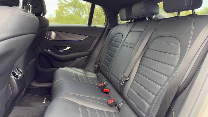 2019 Mercedes-Benz GLC-Class GLC300