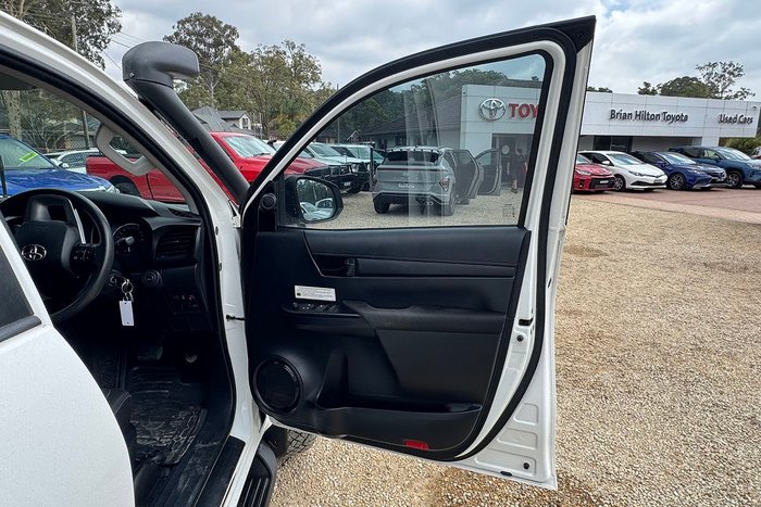 2020 Toyota Hilux SR