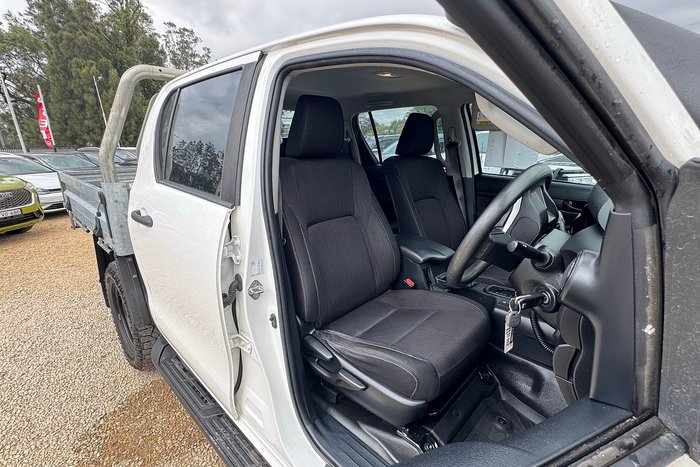 2020 Toyota Hilux SR