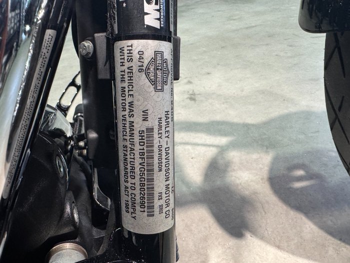 2016 Harley-davidson FXSB SOFTAIL BREAKOUT Black