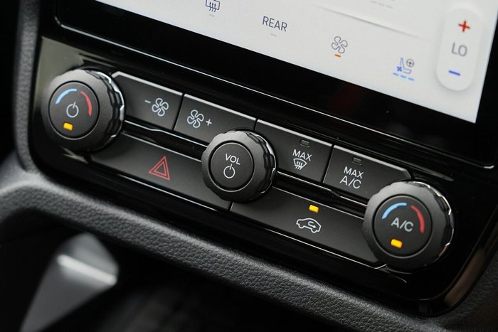 2025 Ford Everest Platinum