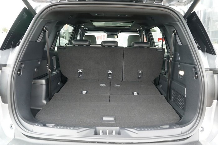 2025 Ford Everest Platinum