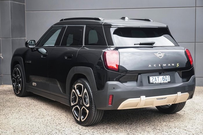 2024 MINI Aceman SE Favoured