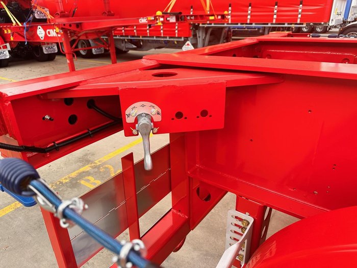 2025 CIMC 40' Standard Skel With 3 Way Twist Locks