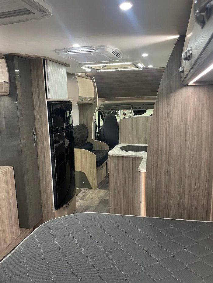 2024 Avan Ovation M7