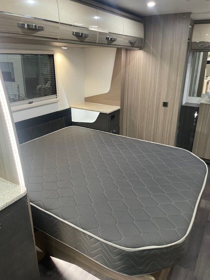 2024 Avan Ovation M7