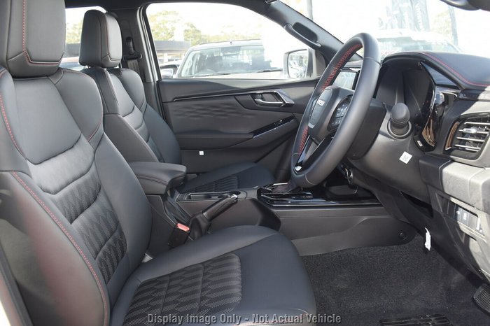 2025 Isuzu D-MAX X-TERRAIN