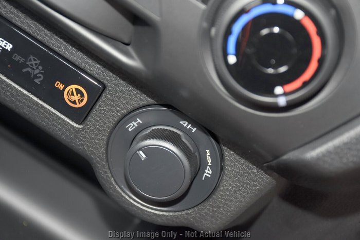 2025 Isuzu D-MAX X-RIDER