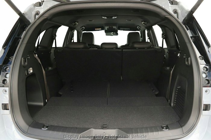 2025 Isuzu MU-X X-TERRAIN