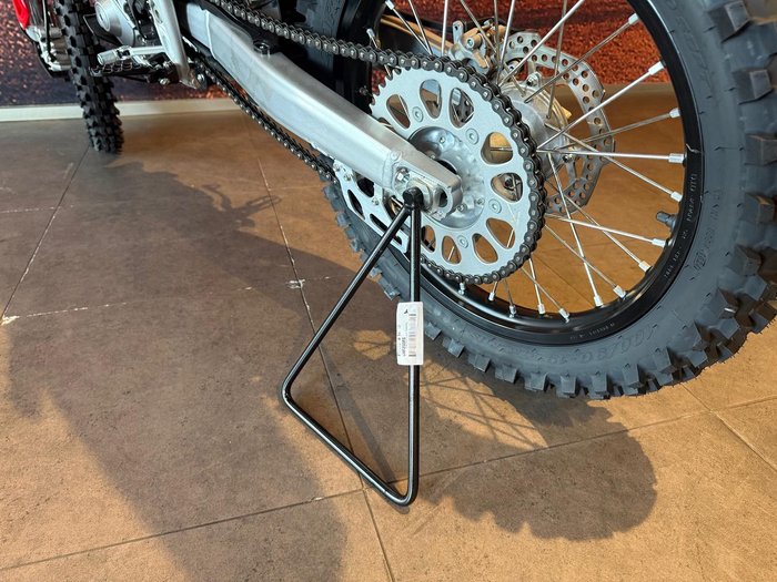 2025 Honda CRF250R CRF Red