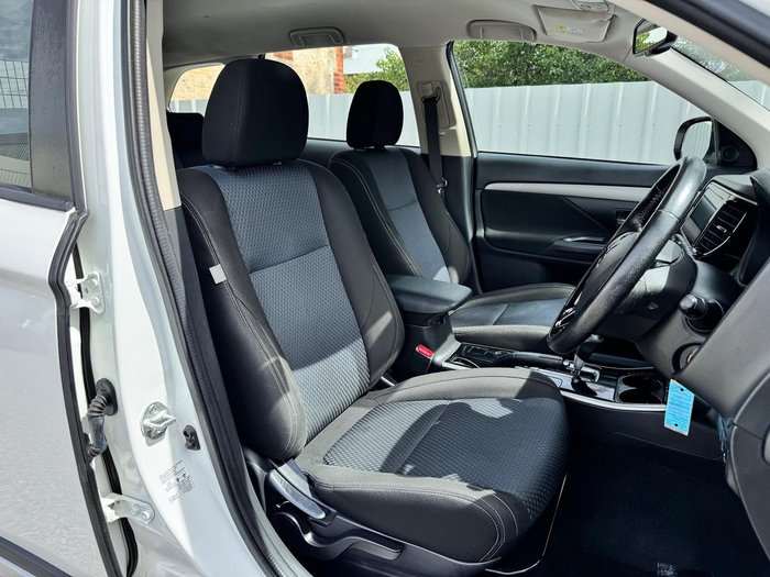 2018 Mitsubishi Outlander ES ADAS