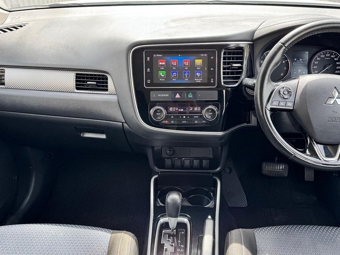 2018 Mitsubishi Outlander ES ADAS