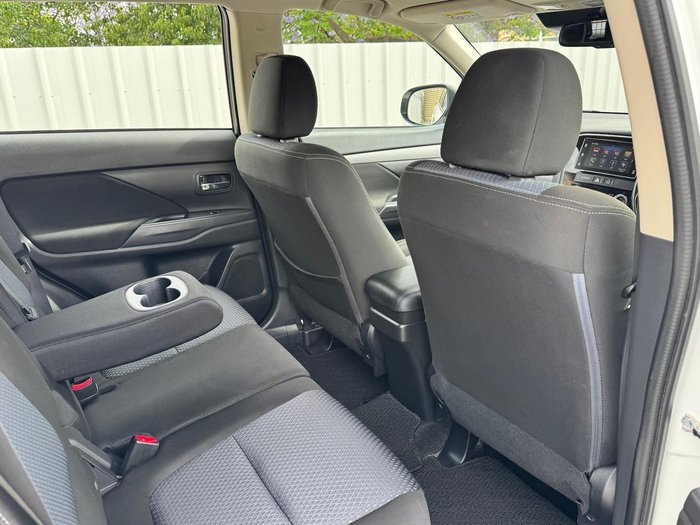 2018 Mitsubishi Outlander ES ADAS