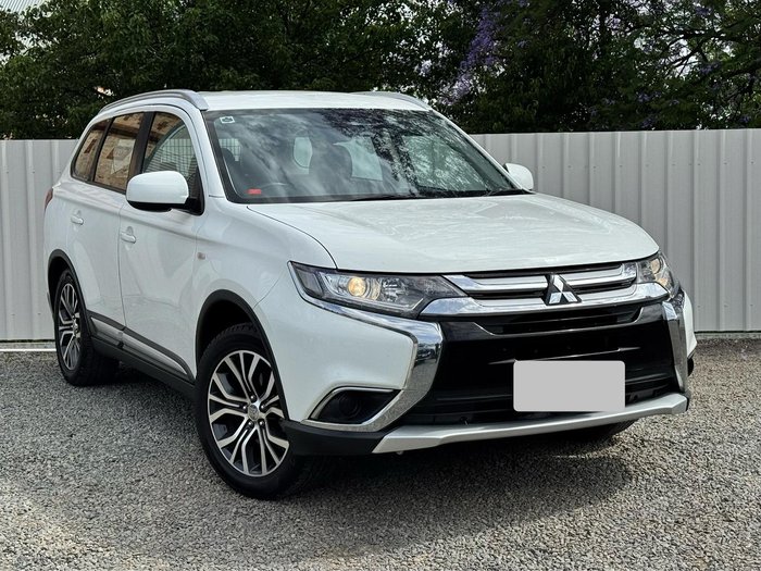 2018 Mitsubishi Outlander ES ADAS