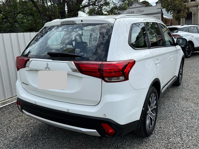 2018 Mitsubishi Outlander ES ADAS