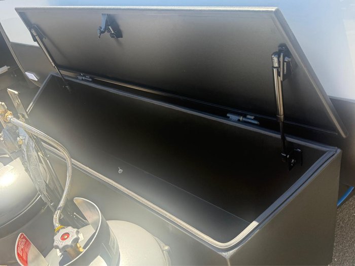 2025 Traveller 13' Destination Track