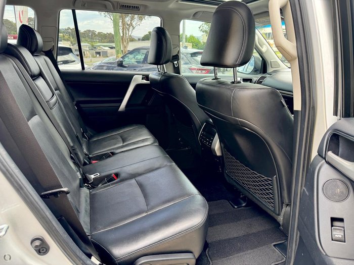 2018 Toyota Landcruiser Prado Kakadu GDJ150R 4X4 Dual Range Silver Pearl