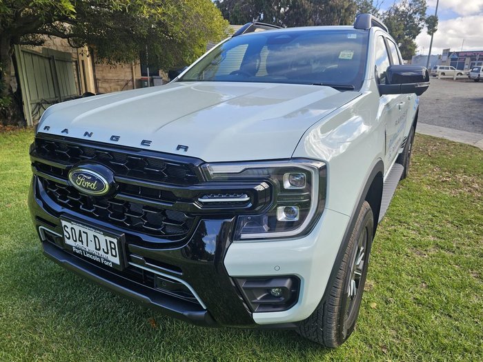 2025 Ford Ranger PHEV Stormtrak