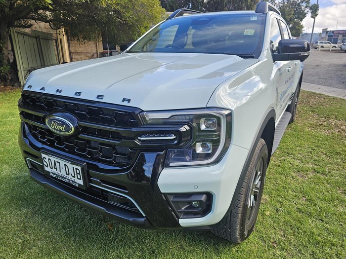 2025 Ford Ranger PHEV Stormtrak
