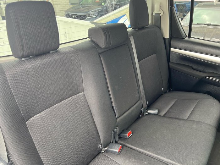 2019 Toyota Hilux SR5