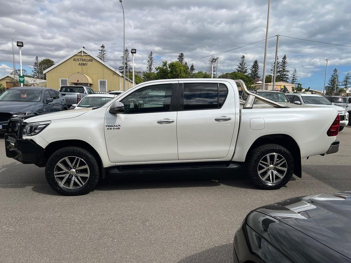 2019 Toyota Hilux SR5