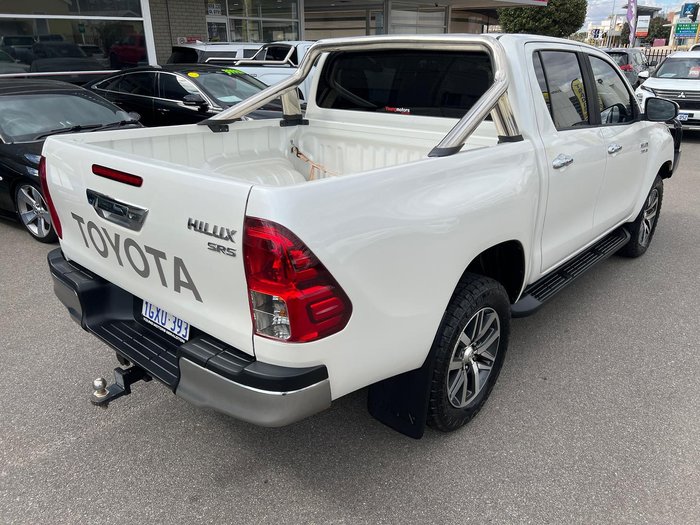 2019 Toyota Hilux SR5