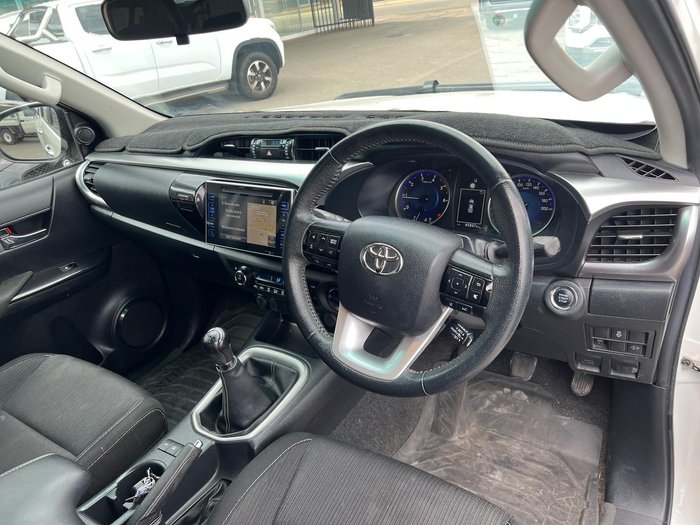 2019 Toyota Hilux SR5