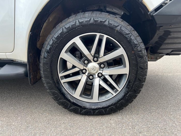 2019 Toyota Hilux SR5