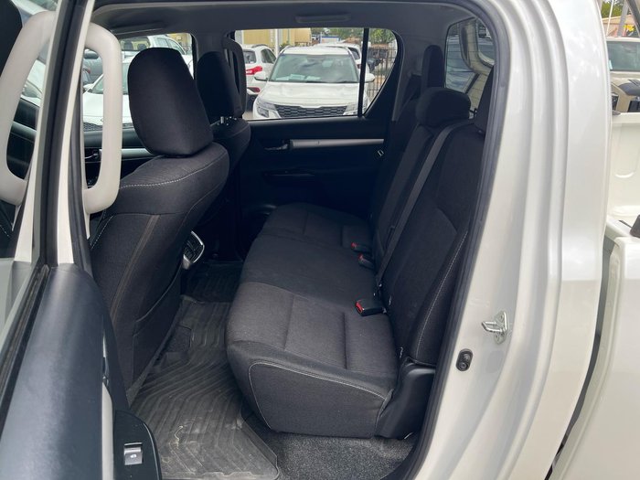 2019 Toyota Hilux SR5