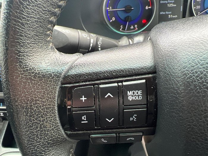 2019 Toyota Hilux SR5