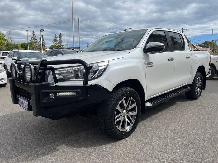 2019 Toyota Hilux SR5