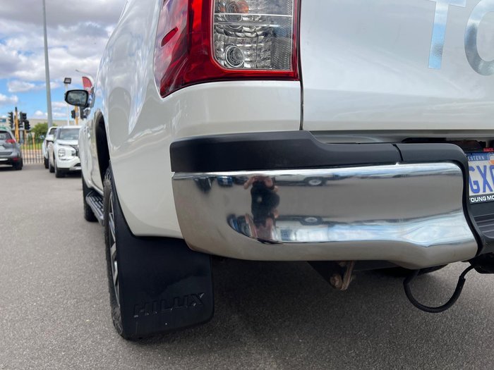 2019 Toyota Hilux SR5