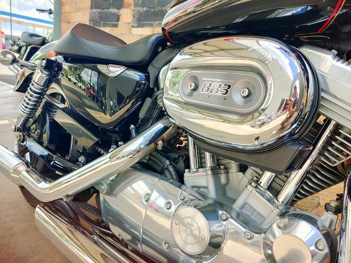 2010 HARLEY-DAVIDSON SUPERLOW 883 (XL883L) ROAD BLACK