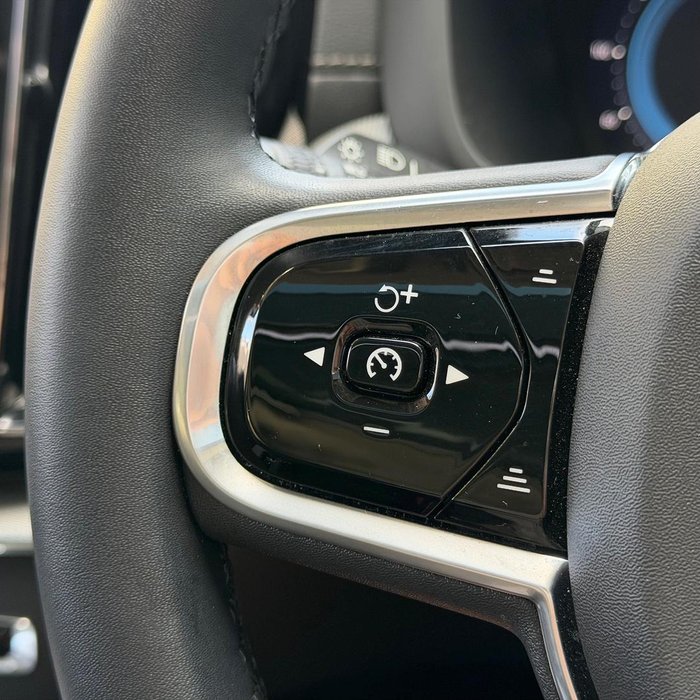 2024 Volvo XC60 Ultimate B5 Bright MY24 AWD Onyx Black