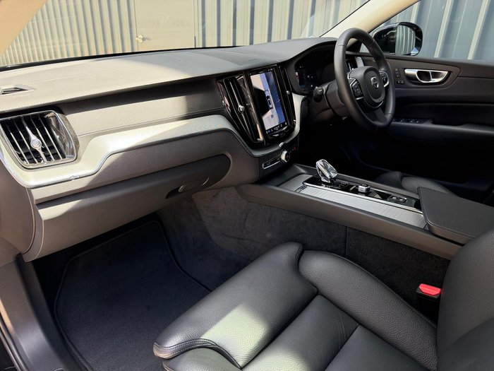 2024 Volvo XC60 Ultimate B5 Bright MY24 AWD Onyx Black