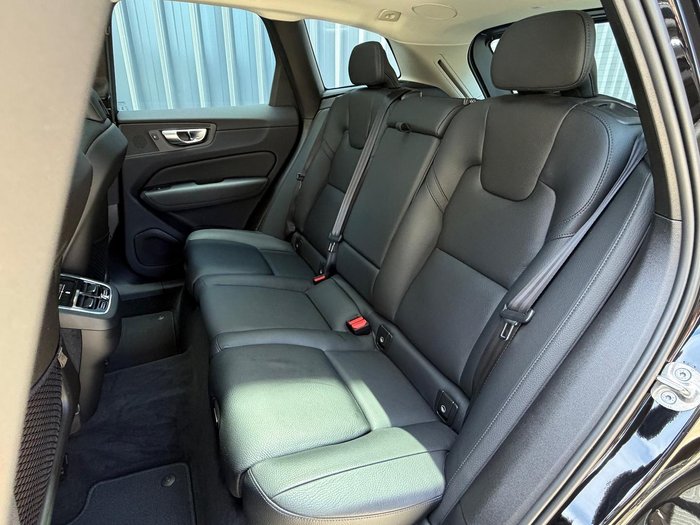 2024 Volvo XC60 Ultimate B5 Bright MY24 AWD Onyx Black