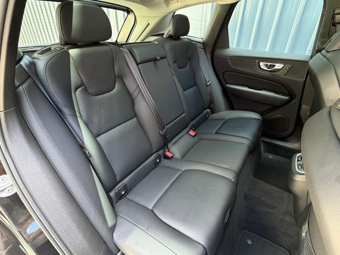 2024 Volvo XC60 Ultimate B5 Bright MY24 AWD Onyx Black
