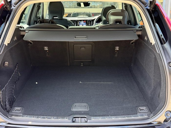 2024 Volvo XC60 Ultimate B5 Bright MY24 AWD Onyx Black