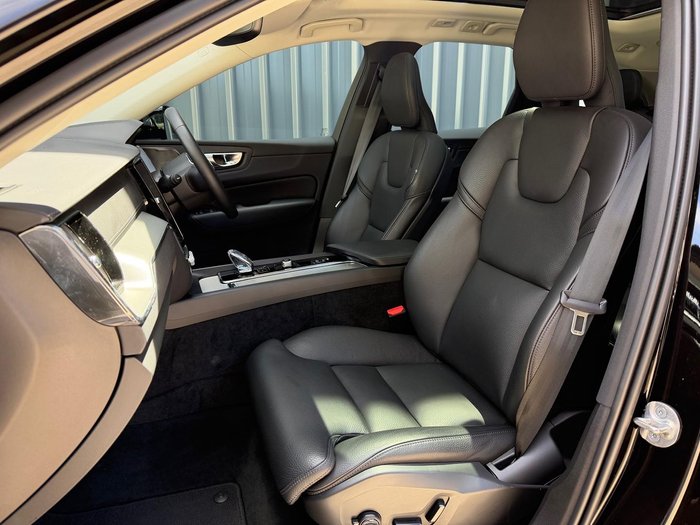2024 Volvo XC60 Ultimate B5 Bright MY24 AWD Onyx Black